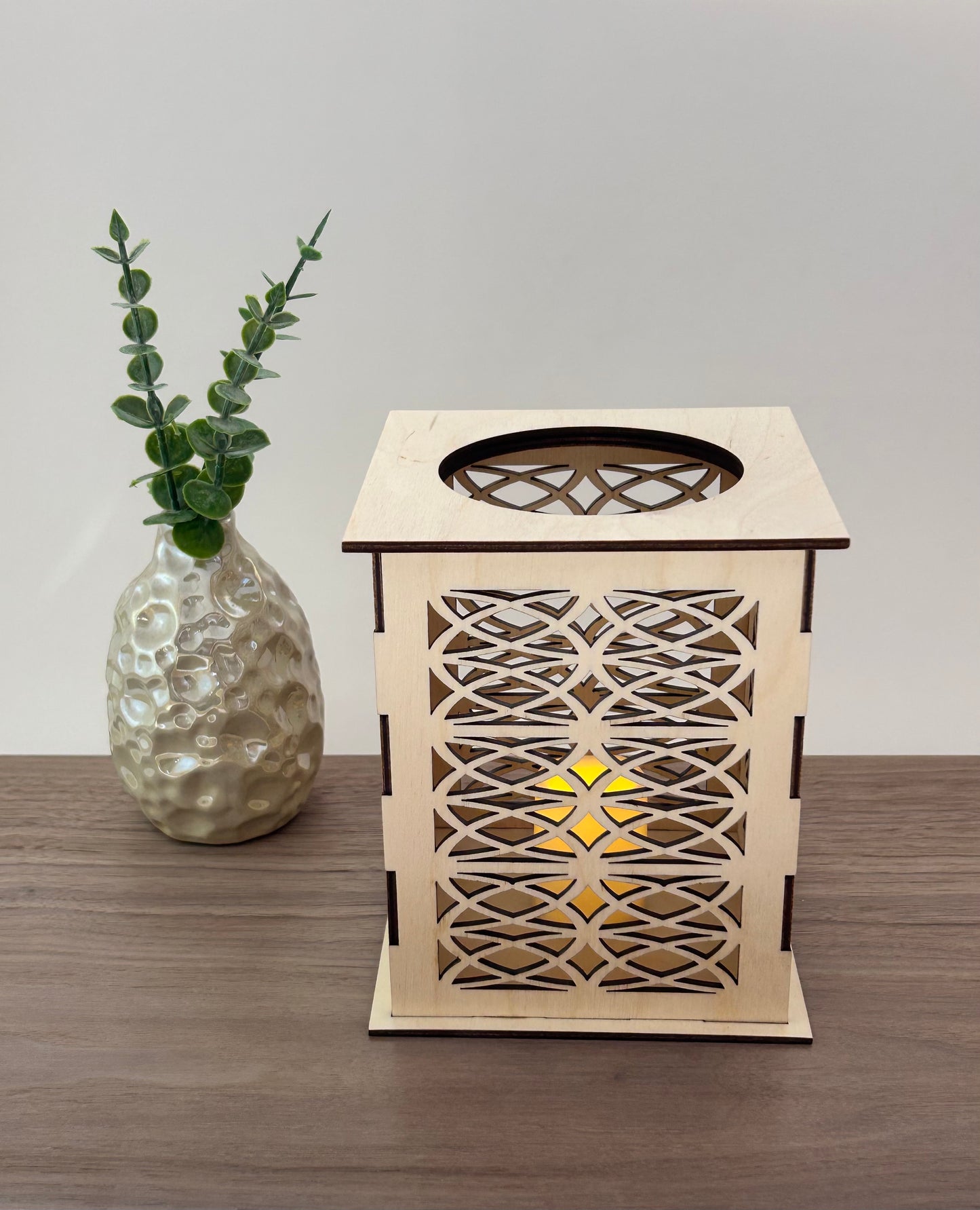 Laser Cut Lantern with Flickering LED Tea Light Candle - Geometric Loop Design